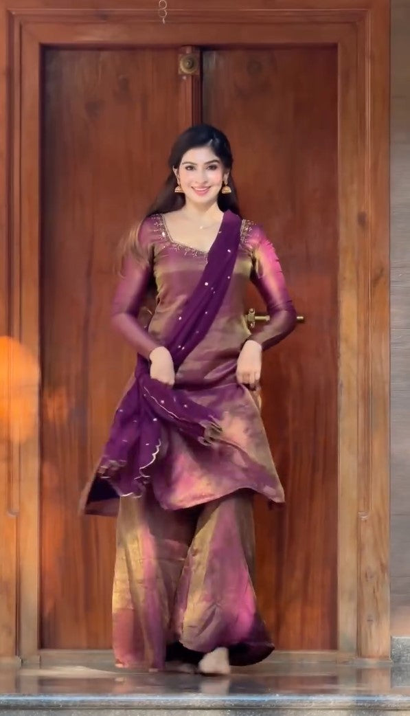 Kamanya silk kurta set