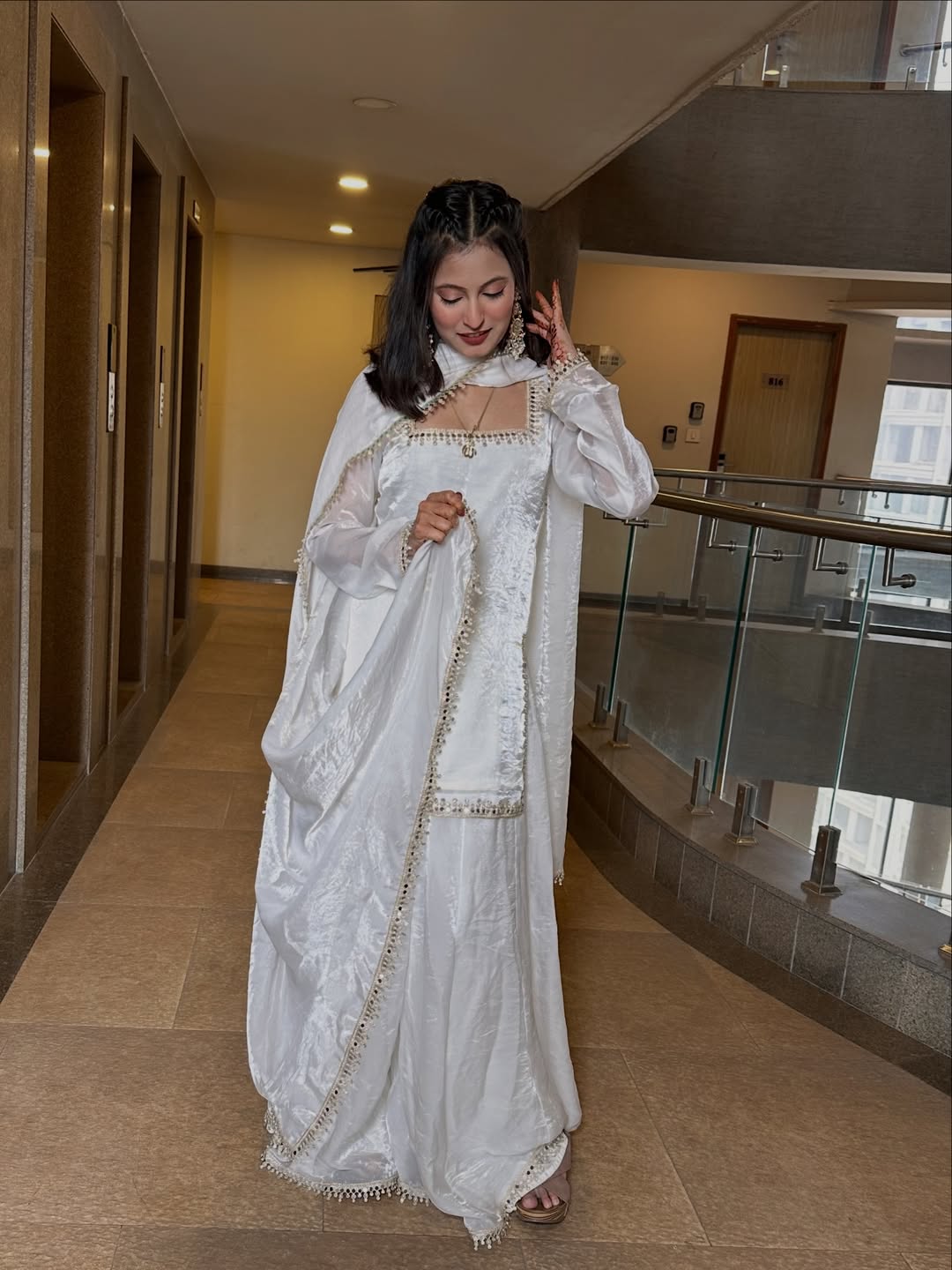 Women Floral Embroidered Kurta with Sharara